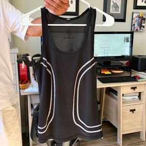 Lululemon Motion Singlet racerback Silverescent M